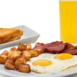 ¿Qué pasa si desayuno a las 11 de la mañana?